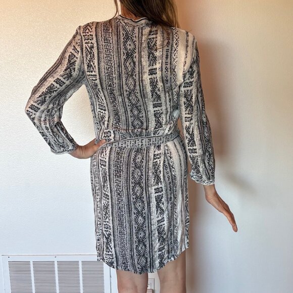 Twelfth Street Cynthia Vincent Belted Shirt Dress Size 8 Boho Tribal Print - Picture 5 of 6